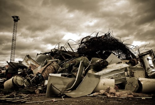 Recycling process during rubbish clearance